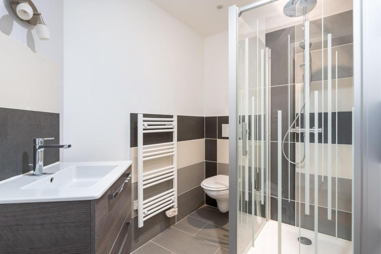 Appartements Au Chateau Ars Ars-sur-Formans Exterior photo