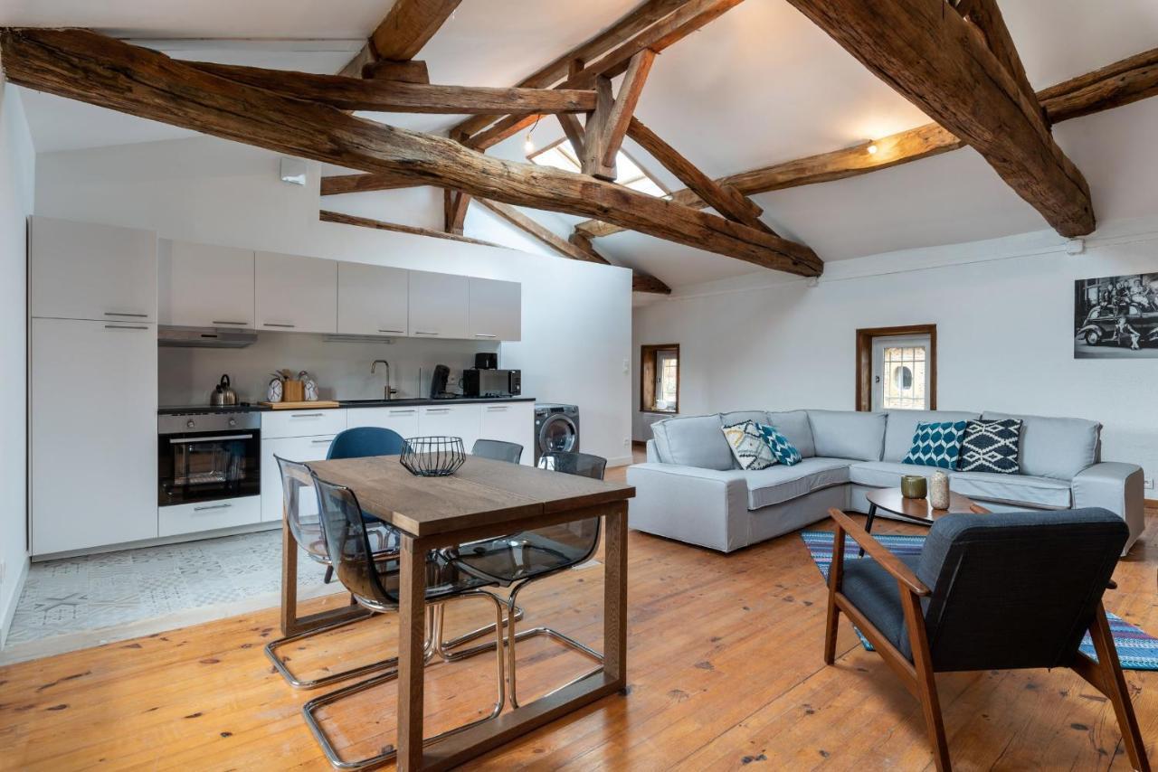Appartements Au Chateau Ars Ars-sur-Formans Exterior photo